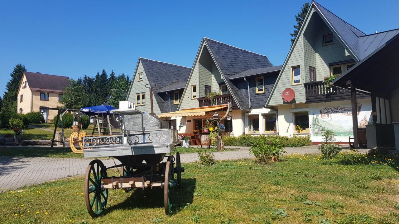 Hotel-Pension Rennsteighutte Фрауенвалд Екстериор снимка