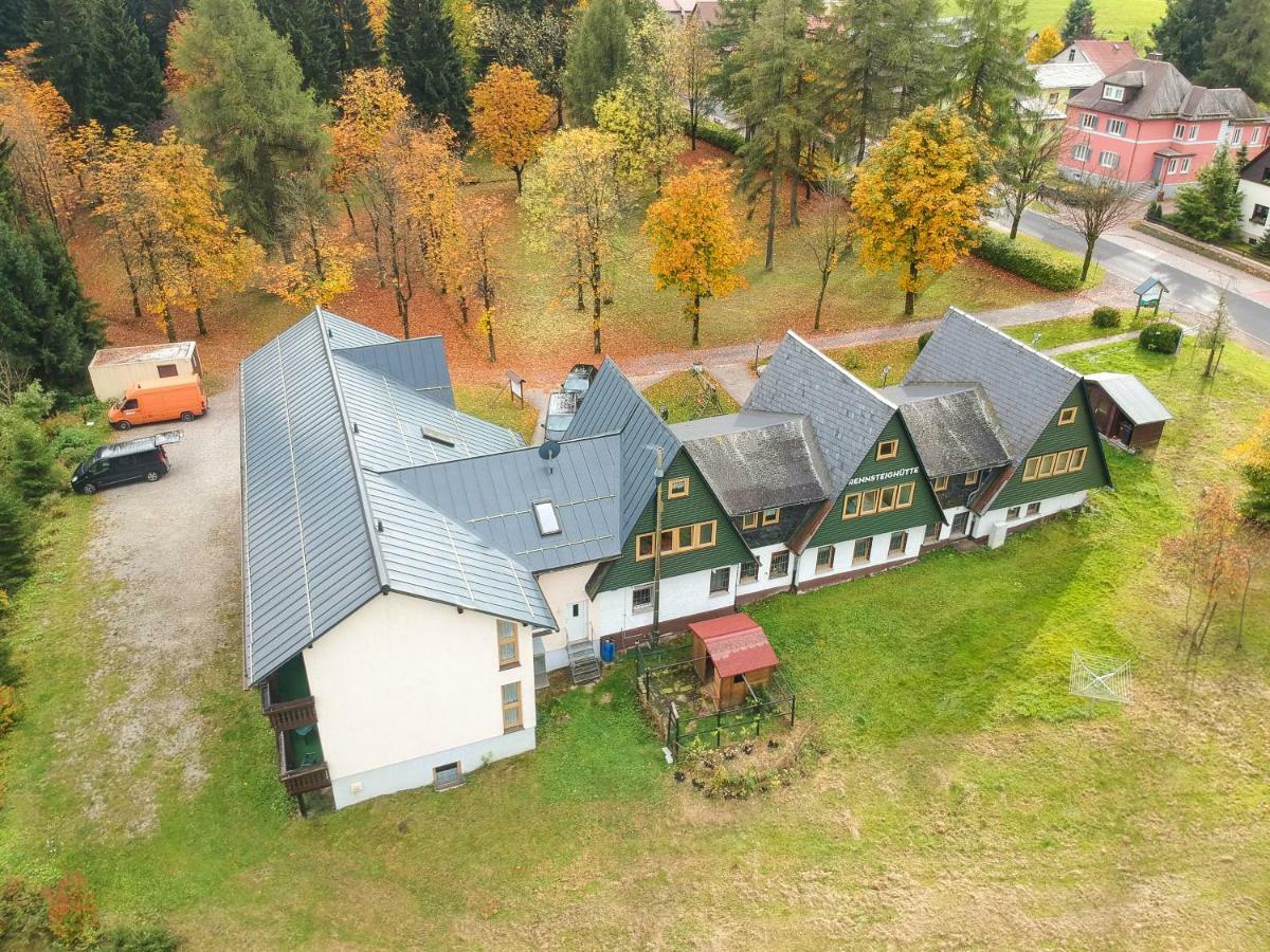 Hotel-Pension Rennsteighutte Фрауенвалд Екстериор снимка